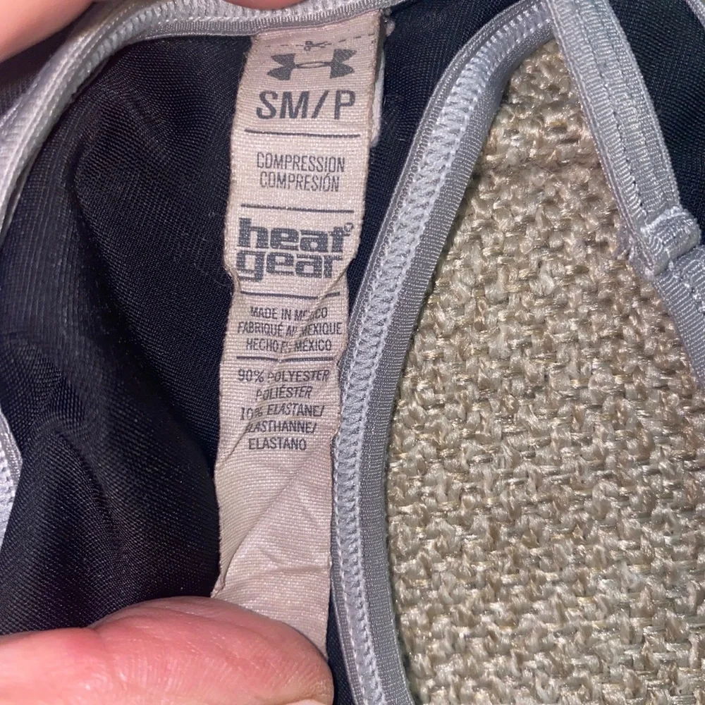 UA UNDER ARMOUR Sports Bra S Small Gray Black Racer Back EUC $45